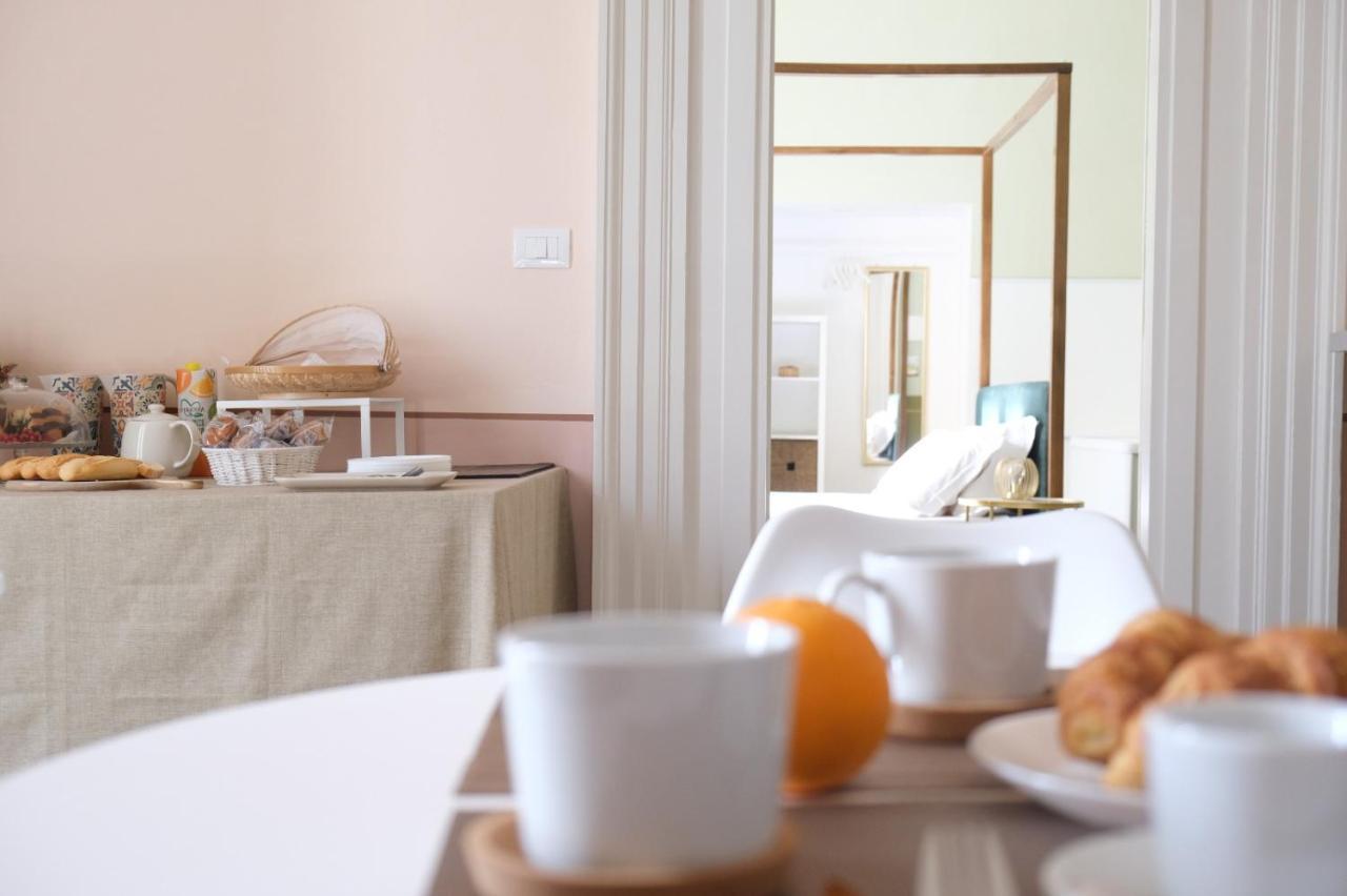 Toscano Palace Luxury Rooms Catania Exterior photo